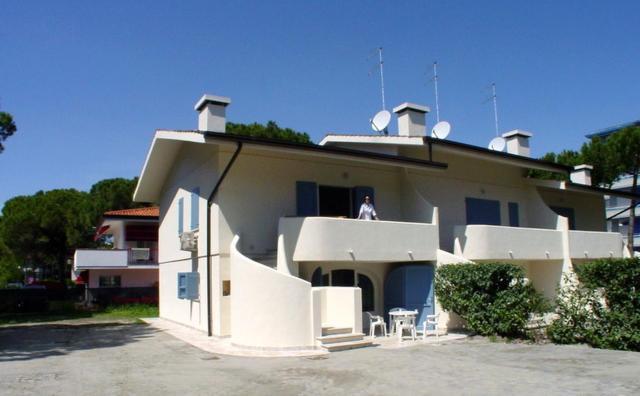 Flat In Lignano Riviera Lägenhet Lignano Sabbiadoro Exteriör bild